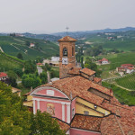 Barolo vista sulle colline booking piemonte