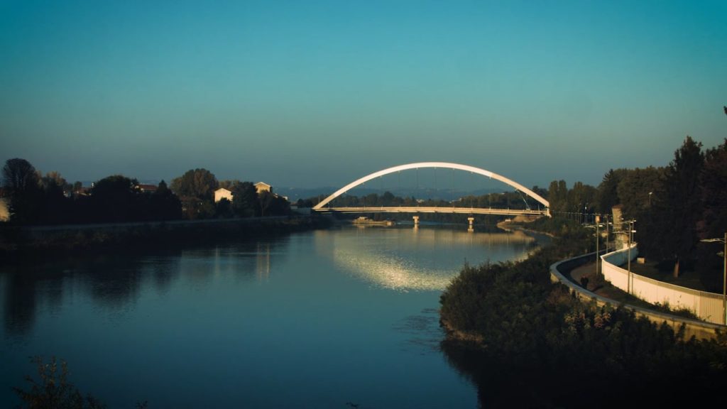 Il ponte sul Tanaro progettato dall'architetto statunitense Richard Meier